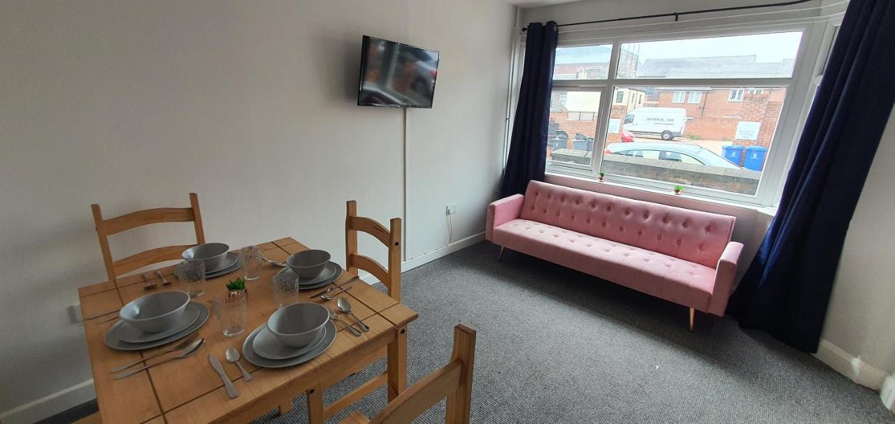 Stoke City House Apartment Etruria ภายนอก รูปภาพ