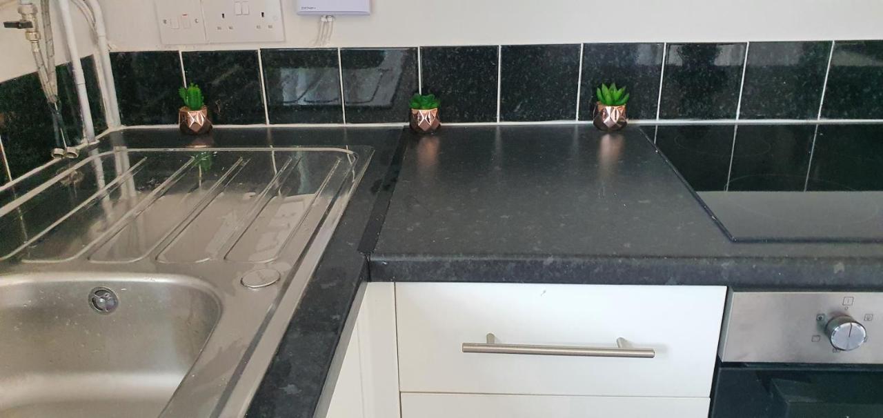 Stoke City House Apartment Etruria ภายนอก รูปภาพ